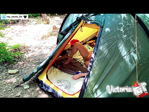 ❤️ ຖ່າຍໃນກ້ອງຖ່າຍຮູບ Passionate jerk off Stranger in a tent ❤️❌ ໜັງໂປ້ ຢູ່ພວກເຮົາ ️❤